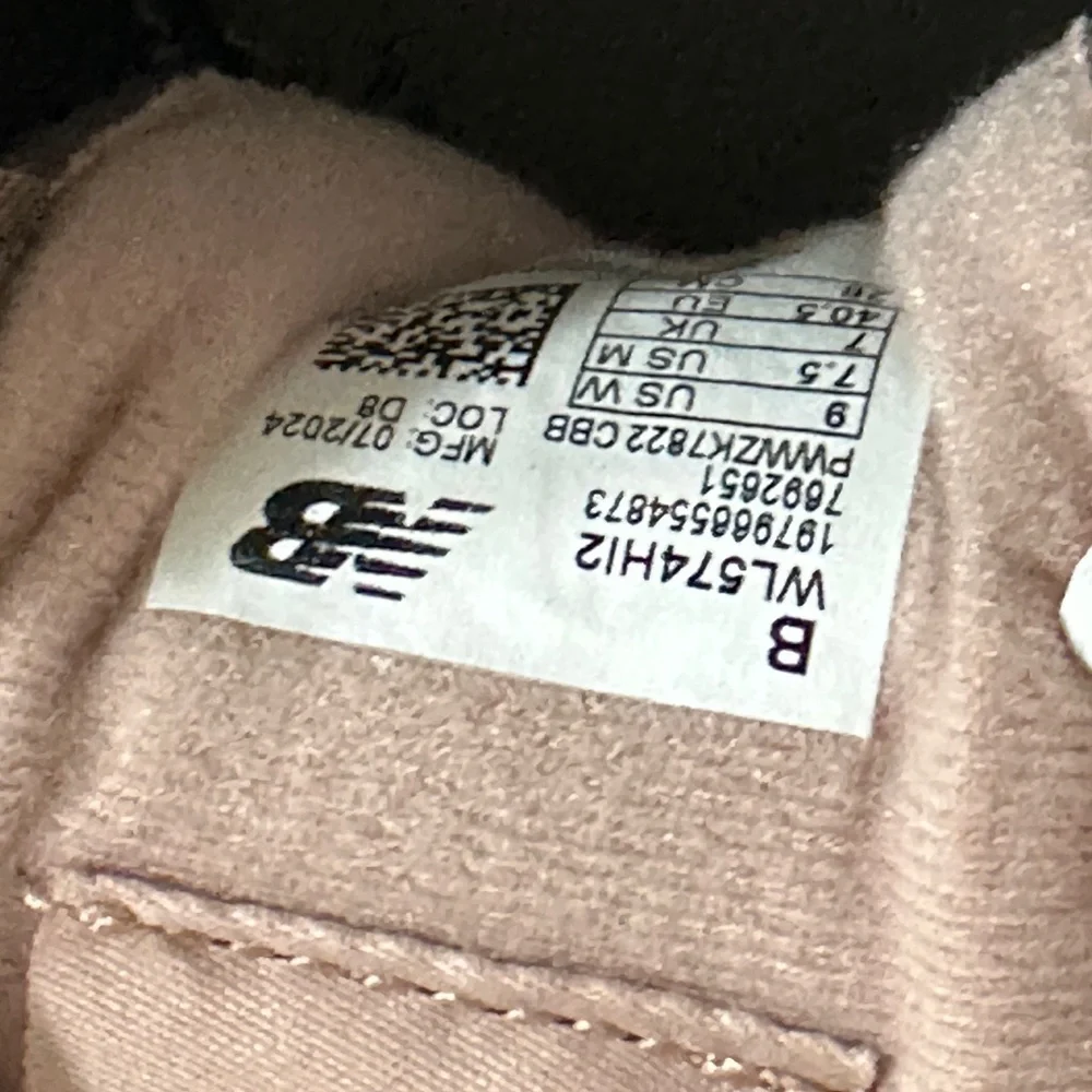 New Balance 574 Brown Sneakers like new - Picture 6 of 6